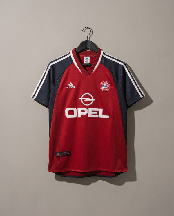 Bayern Munich Local 2001 Retro Football Shirt