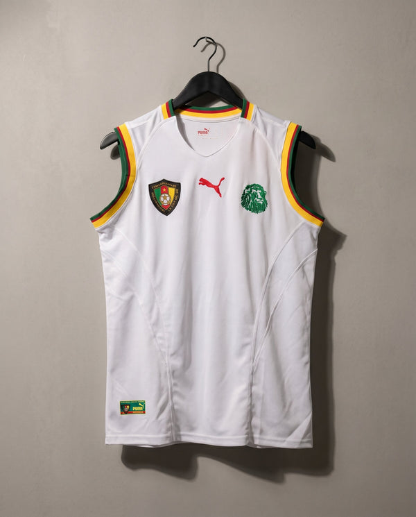 Camerún N/D 2002 Retro Football Shirt